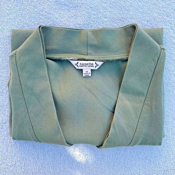 NANETTE LEPORE Blouse Women's Medium Green Sleeveless Short Tunic Top V-Neck - Picture 11 of 12